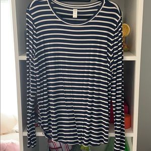 Long sleeved navy and white striped tee